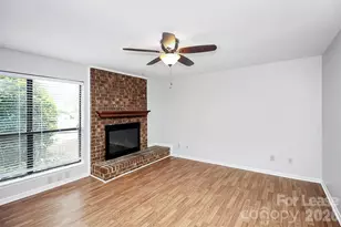 10913 Carmel Crossing Rd, Charlotte, NC 28226 - Photo 2