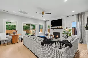 5024 Double Lakes Dr, Charlotte, NC 28212 - Photo 10