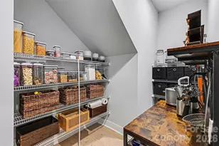 5024 Double Lakes Dr, Charlotte, NC 28212 - Photo 8