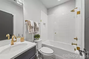 5024 Double Lakes Dr, Charlotte, NC 28212 - Photo 12