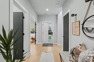 5024 Double Lakes Dr, Charlotte, NC 28212 - Photo 4