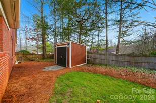 609 Fredricksburg Rd, Matthews, NC 28105 - Photo 40