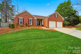 609 Fredricksburg Rd, Matthews, NC 28105 - Photo 2