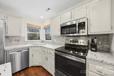 609 Fredricksburg Road, Matthews, NC 28105 - Photo 18