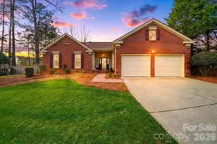 609 Fredricksburg Rd, Matthews, NC 28105 - Photo 1