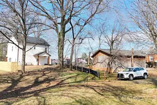 129 Woodlawn Dr, Statesville, NC 28677 - Photo 10