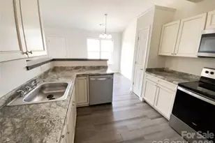 4141 Rosy Mound Ln, Charlotte, NC 28216 - Photo 8