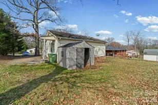 304 Belton Ave, Mount Holly, NC 28120 - Photo 24