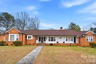 2637 Armstrong Cir, Gastonia, NC 28054 - Photo 1