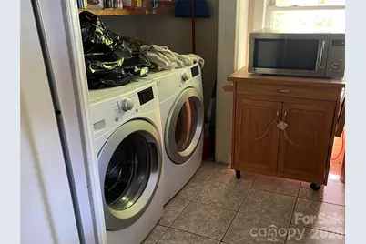 106 Riverview Drive, Asheville, NC 28806 - Photo 2