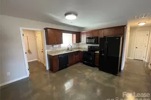 4427 Dillbrook Ln, Denver, NC 28037 - Photo 4