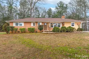 1034 S Orchard Rd, Flat Rock, NC 28731 - Photo 2