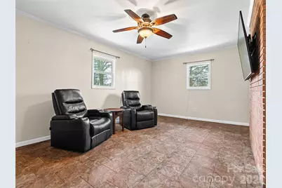 1034 S Orchard Road, Flat Rock, NC 28731 - Photo 18