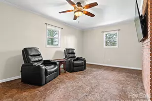 1034 S Orchard Rd, Flat Rock, NC 28731 - Photo 18