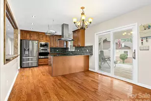 1034 S Orchard Rd, Flat Rock, NC 28731 - Photo 6