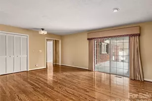 110 Glengary Dr, Flat Rock, NC 28731 - Photo 14