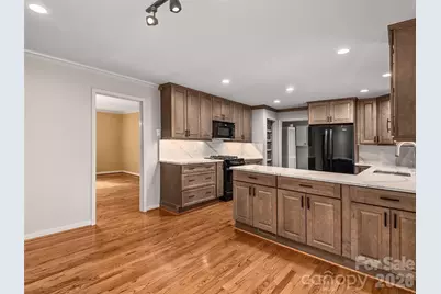 110 Glengary Drive, Flat Rock, NC 28731 - Photo 10