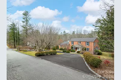 110 Glengary Drive, Flat Rock, NC 28731 - Photo 2