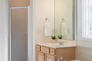 180 Kanuga Forest Dr, Hendersonville, NC 28739 - Photo 24