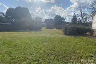 1011 Kiser Dairy Rd, Dallas, NC 28034 - Photo 16