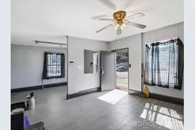 723 E Meeting Street, Morganton, NC 28655 - Photo 14