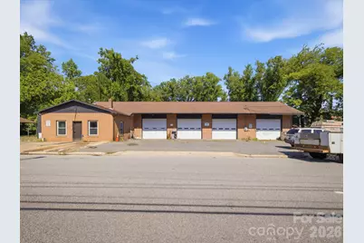 723 E Meeting Street, Morganton, NC 28655 - Photo 2