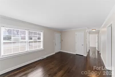 4000 Fieldcrest Road, Charlotte, NC 28217 - Photo 8