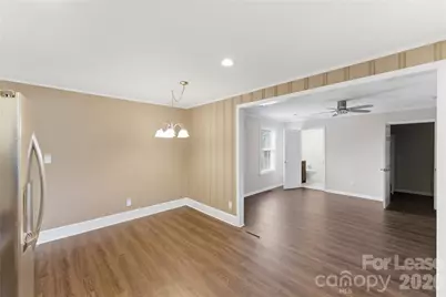 4000 Fieldcrest Road, Charlotte, NC 28217 - Photo 12
