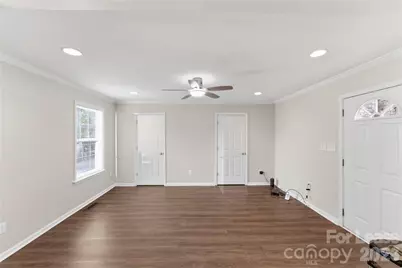 4000 Fieldcrest Road, Charlotte, NC 28217 - Photo 12