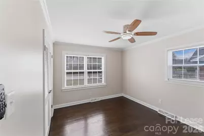 4000 Fieldcrest Road, Charlotte, NC 28217 - Photo 16