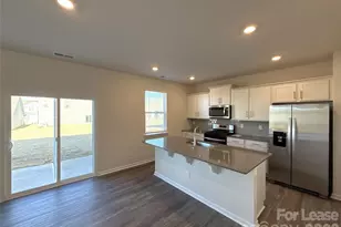 7640 Bainbridge Rd, Sherrills Ford, NC 28673 - Photo 2