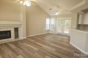 3604 Edmund Ct, Matthews, NC 28105 - Photo 4