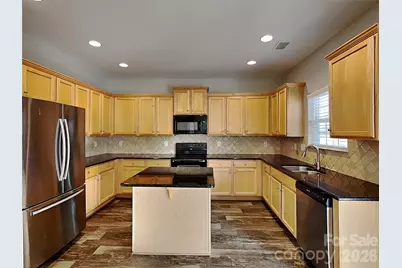 3721 Amber Meadows Drive, Charlotte, NC 28269 - Photo 6