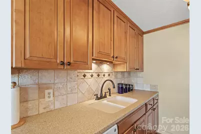 125 Townhouse Drive, Burnsville, NC 28714 - Photo 12