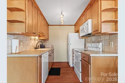 125 Townhouse Drive, Burnsville, NC 28714 - Photo 10