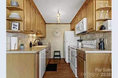 125 Townhouse Drive, Burnsville, NC 28714 - Photo 10