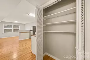 427 Whispering Pines Dr, Charlotte, NC 28217 - Photo 6