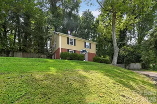 427 Whispering Pines Dr, Charlotte, NC 28217 - Photo 24