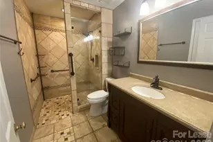 4005 Brandie Glen Rd, Charlotte, NC 28269 - Photo 12