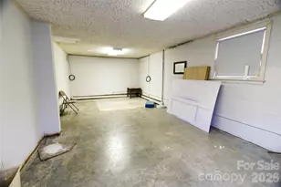 2042 Robinson Rd, Newton, NC 28658 - Photo 30