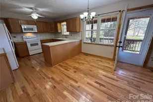 215 Pinellas Ln, Waynesville, NC 28785 - Photo 4