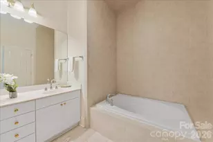 4431 Mottisfont Abbey Ln, Charlotte, NC 28226 - Photo 36