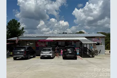 979 E Liberty Street, York, SC 28745 - Photo 2