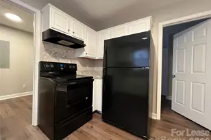 2013 Grandhaven Dr, Mount Holly, NC 28120 - Photo 4