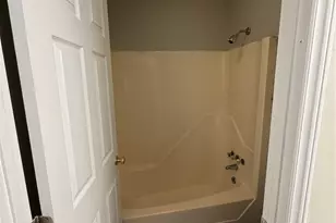 2022 Harvest Ln, Charlotte, NC 28210 - Photo 10