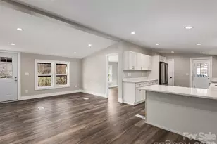 22 Honey Locust Ln, Candler, NC 28715 - Photo 8