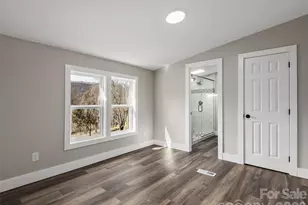 22 Honey Locust Ln, Candler, NC 28715 - Photo 14