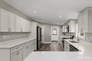 22 Honey Locust Ln, Candler, NC 28715 - Photo 10