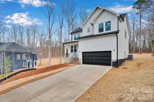 146 Forest Creek Dr, Statesville, NC 28625 - Photo 2