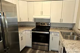 4608 Sharon Chase Dr, Charlotte, NC 28215 - Photo 4